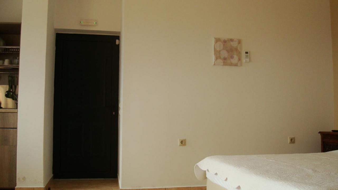 Merlot Village Rental Apartments Kariá Екстериор снимка