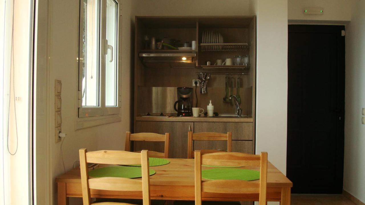 Merlot Village Rental Apartments Kariá Екстериор снимка