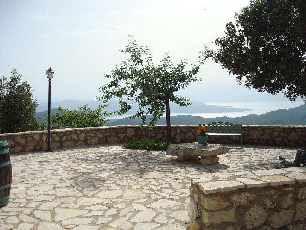 Merlot Village Rental Apartments Kariá Екстериор снимка